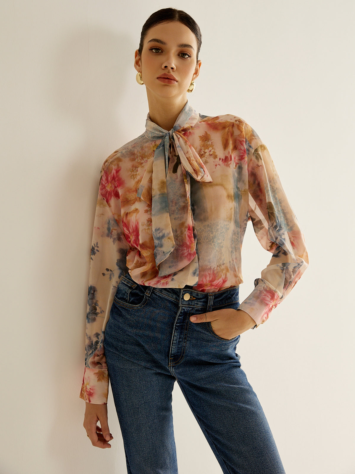 Clara | Romantisches Chiffon-Hemd mit Krawattenhals