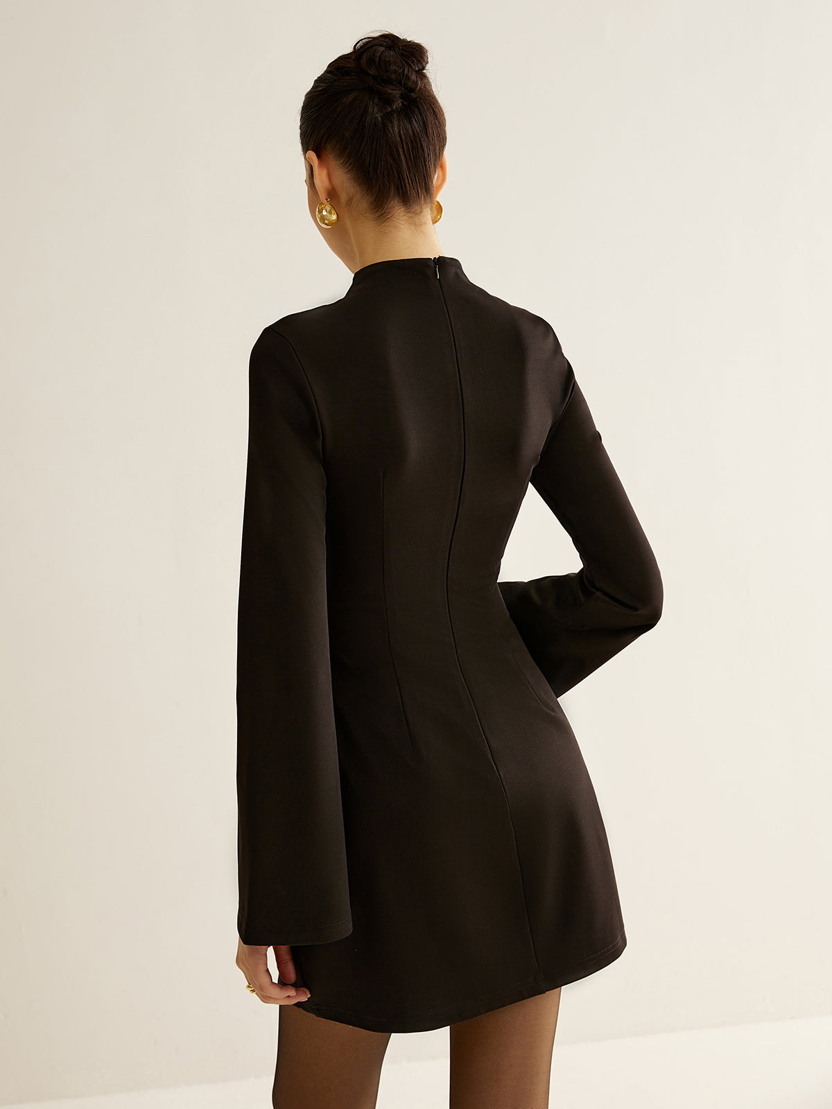 Clara | Elegantes Stehkragen-Kleid