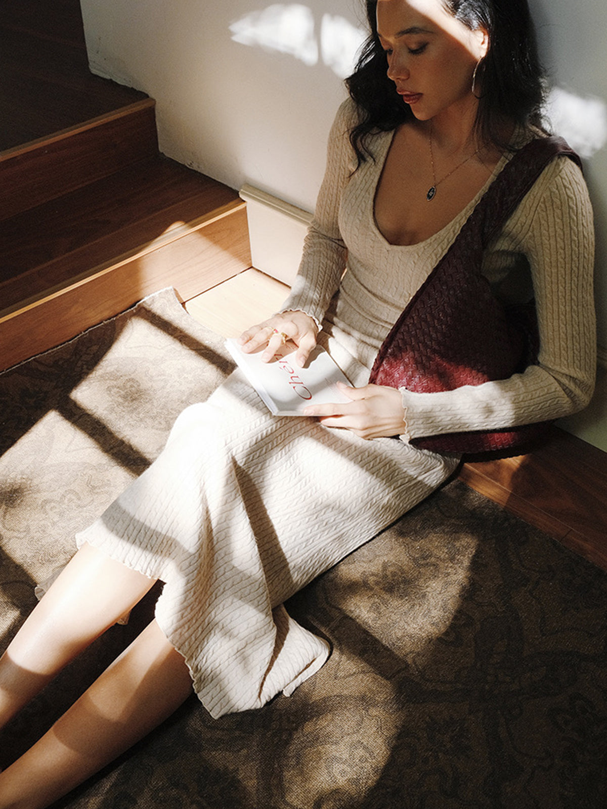 Clara | Verführerisches V-Ausschnitt Twist Kleid