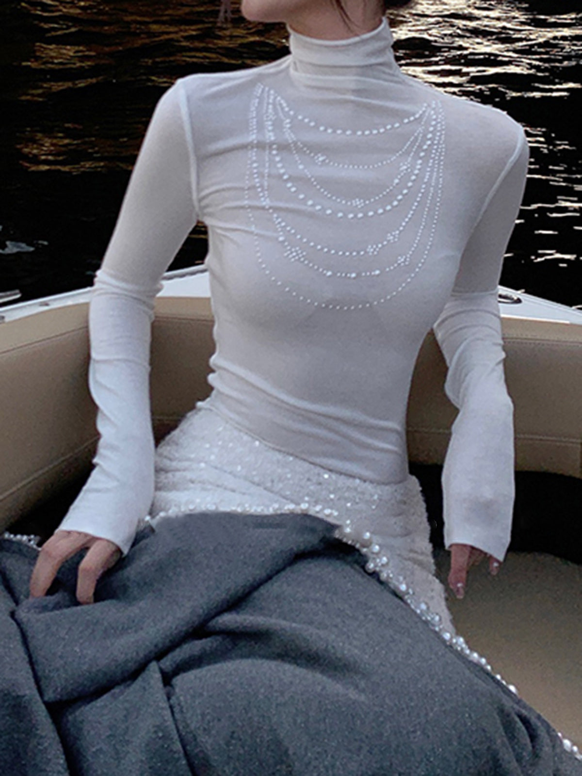 Clara | Elegantes Jersey Top mit Perlendetails