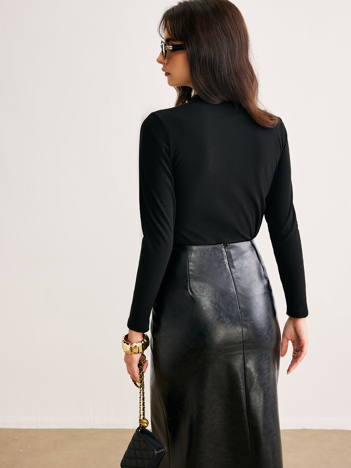 Sarah | Elegantes Stricktop mit Spitzenakzenten