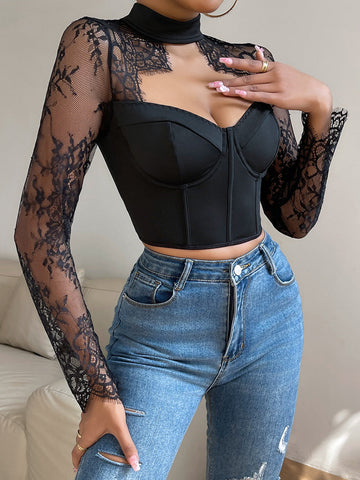 Alessia | Korsagenbluse mit Cutout-Spitzenpaneelen