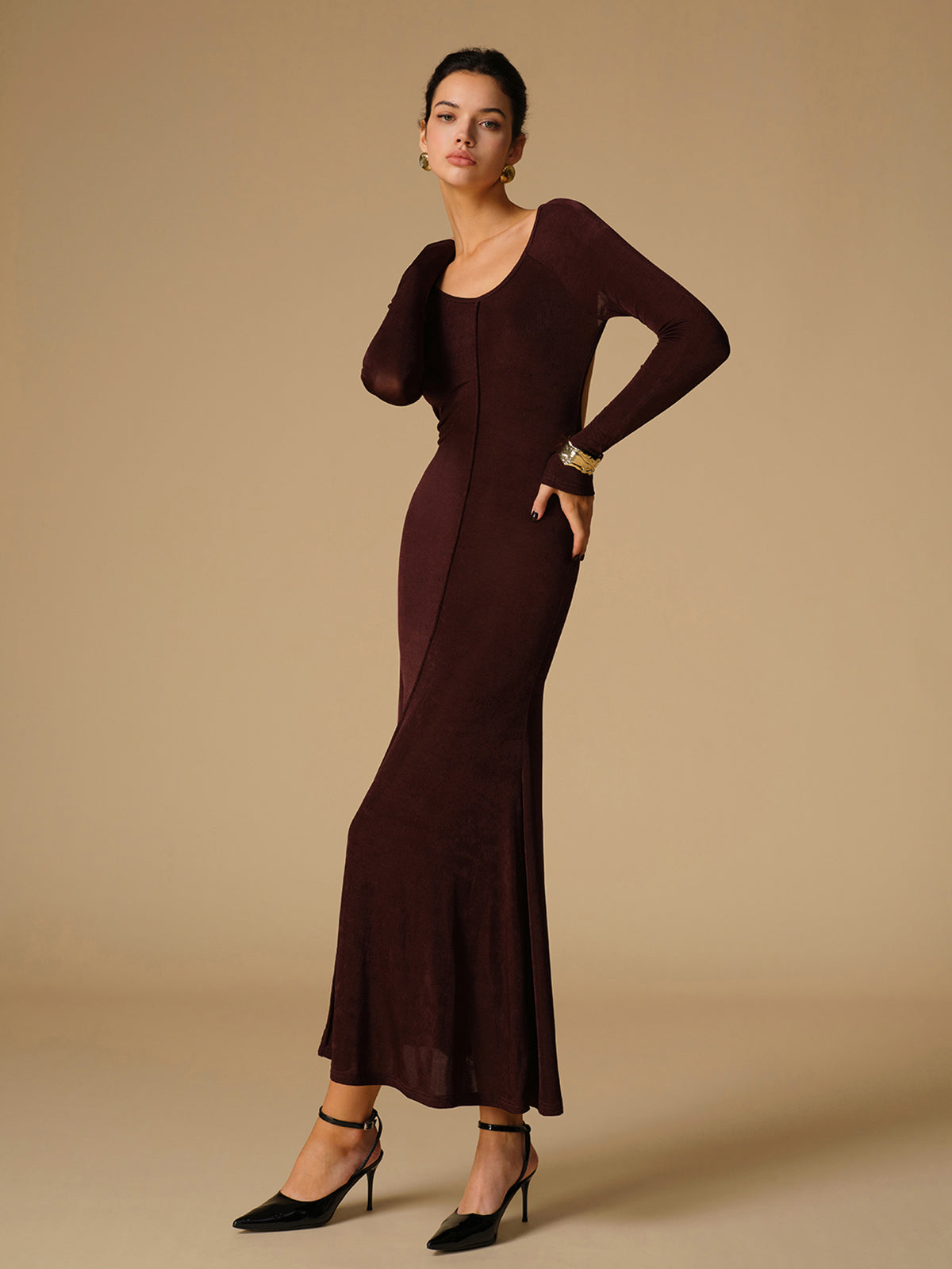 Sophie | Rückenfreies Jersey Maxikleid mit Schleifenkragen