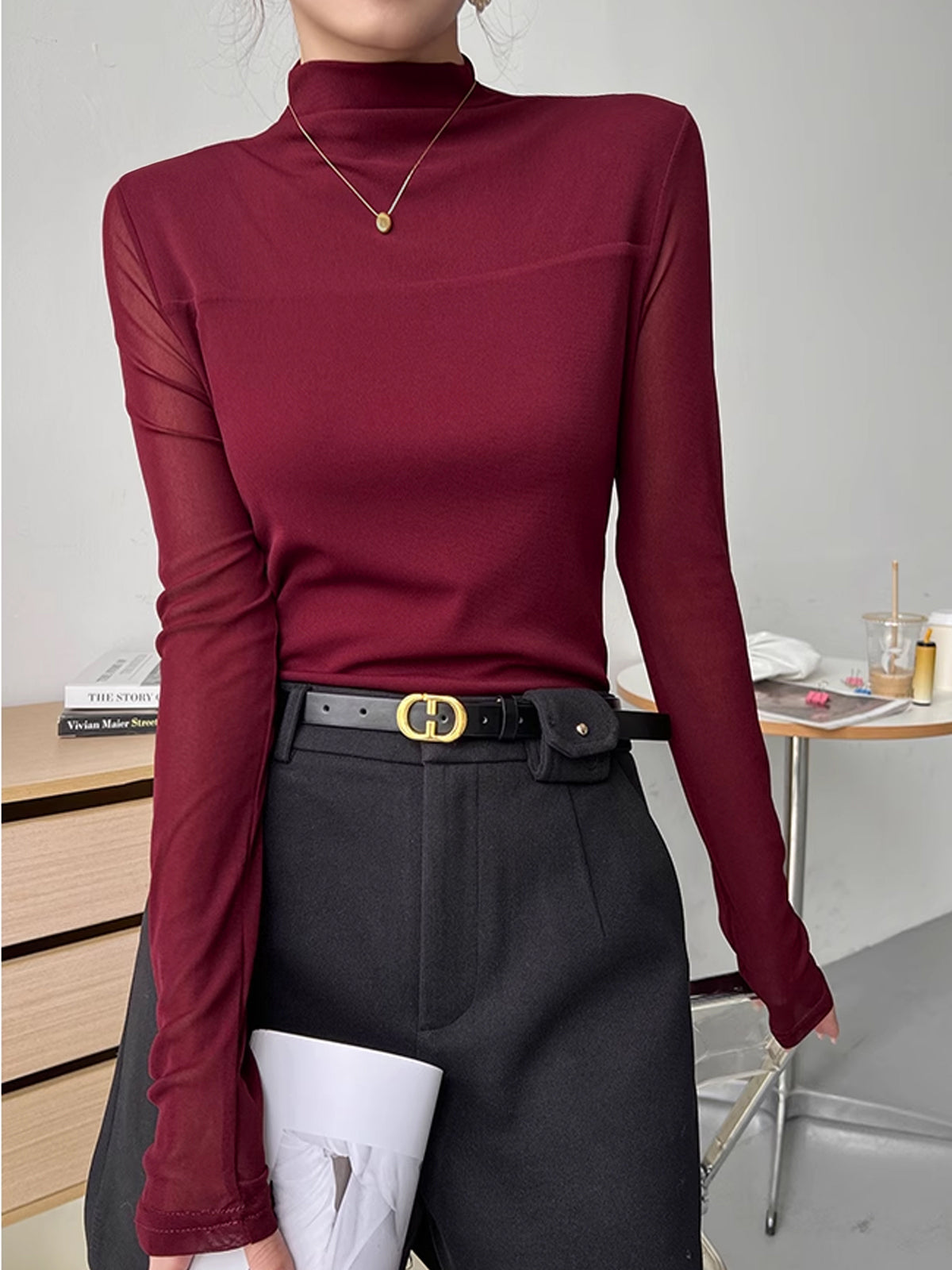 Clara | Verführerische Bluse mit transparentem Mesh-Panel