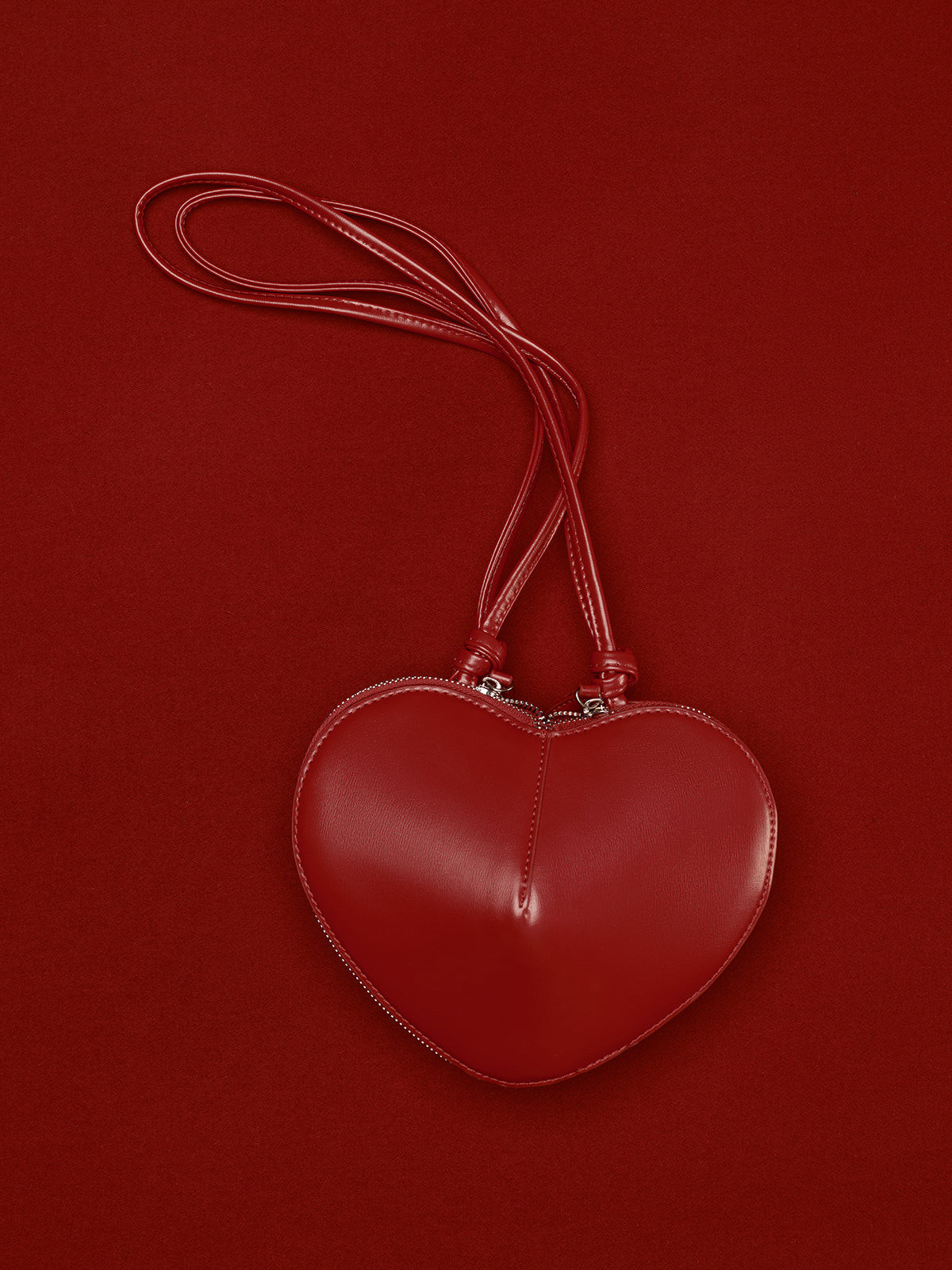 Romantische Eleganz | Schultertasche in Herzform