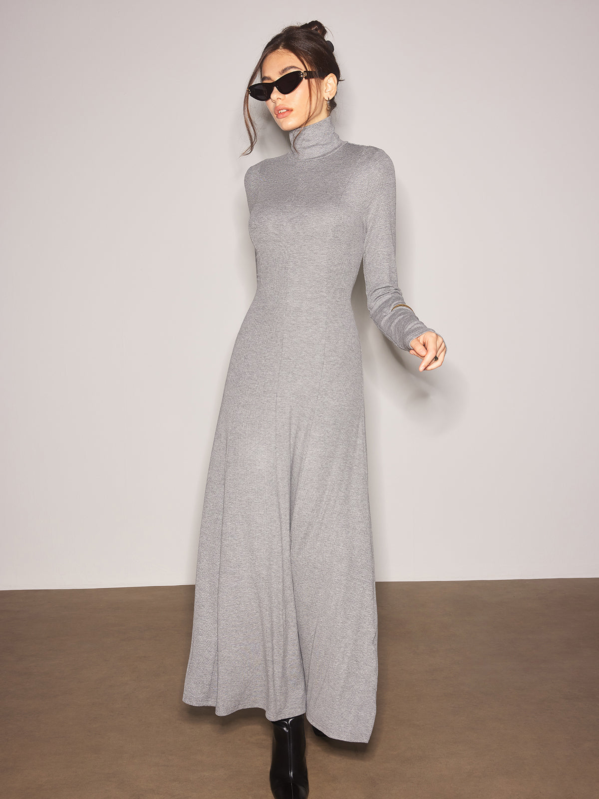 Tanja | Elegantes Longkleid mit Stehkragen