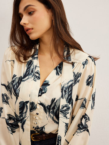 Clara | Elegante Satinbluse mit Krawattenausschnitt