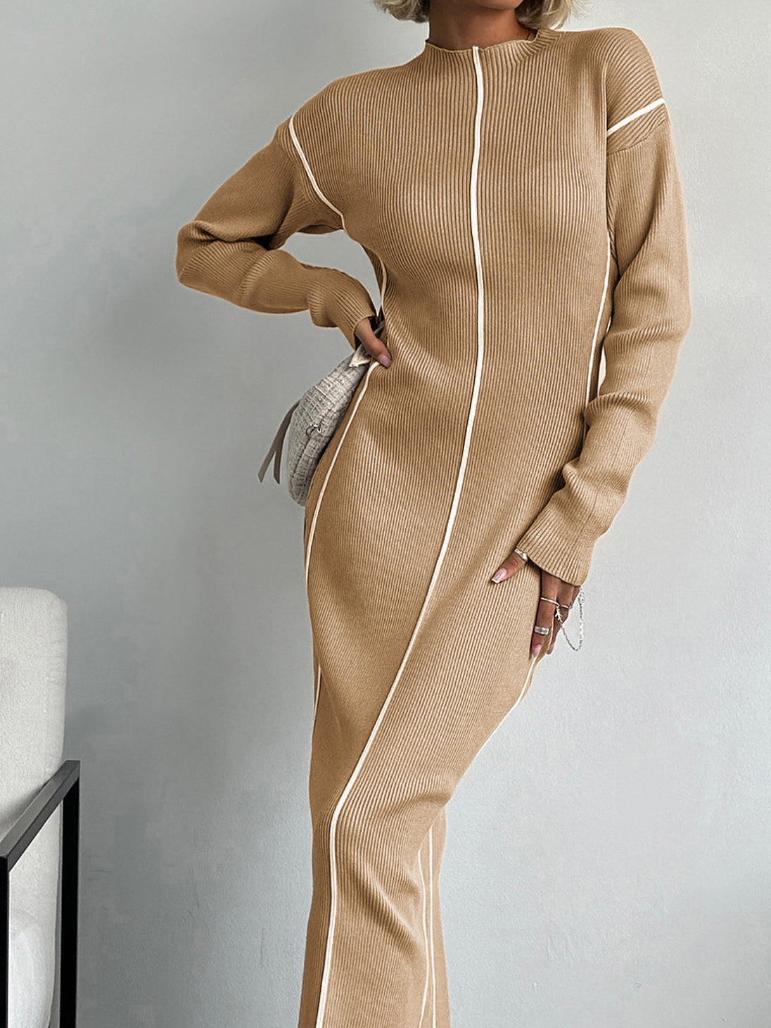 Lena | Elegantes Strickkleid mit Kontrast-Bindung