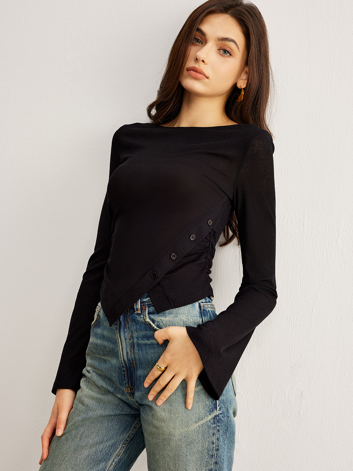 Hannah | Elegantes Jersey-Top mit Glockenärmeln und Knopfleiste