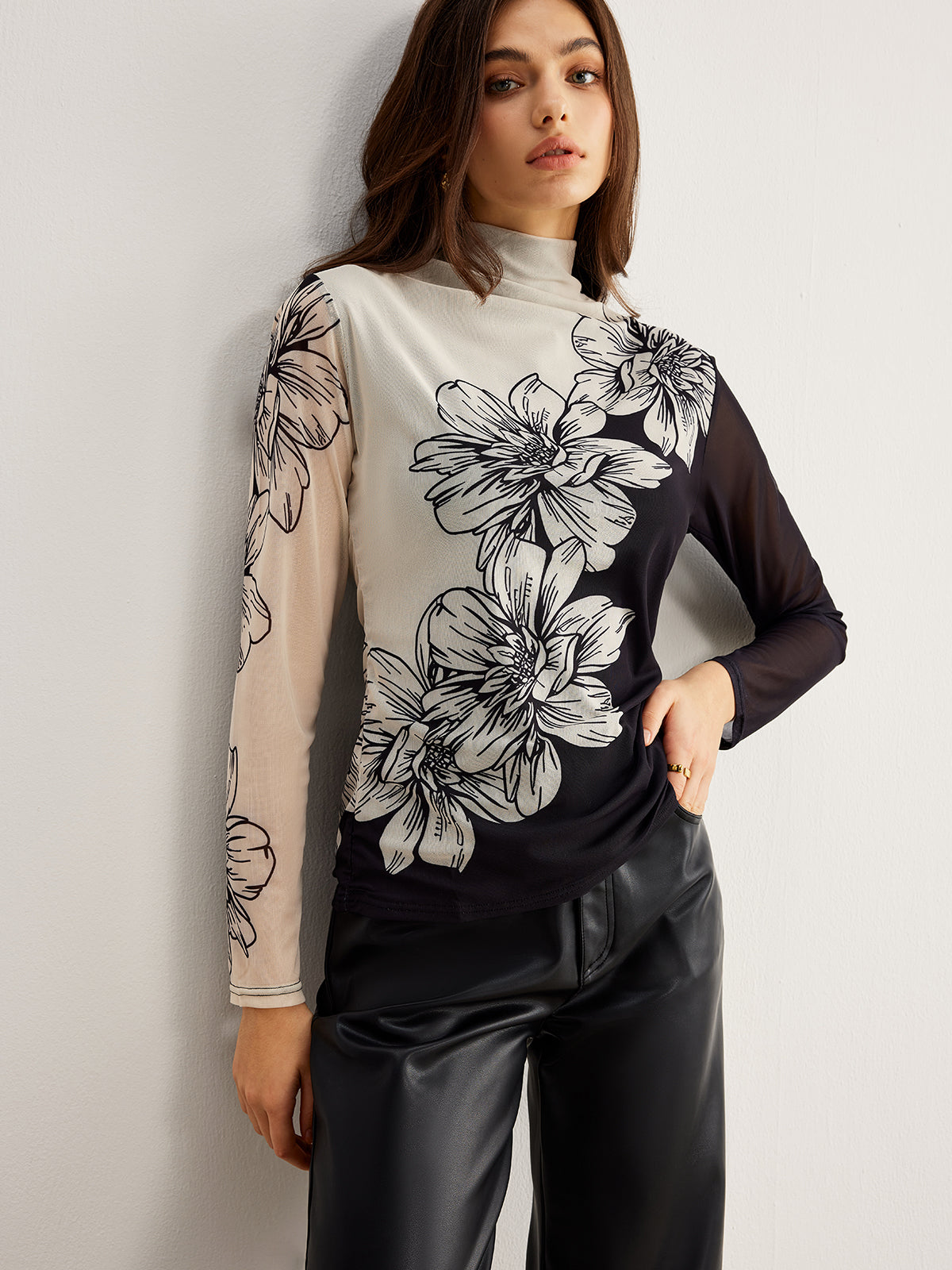 Mia | Floral Mesh-Oberteil mit Farbakzenten