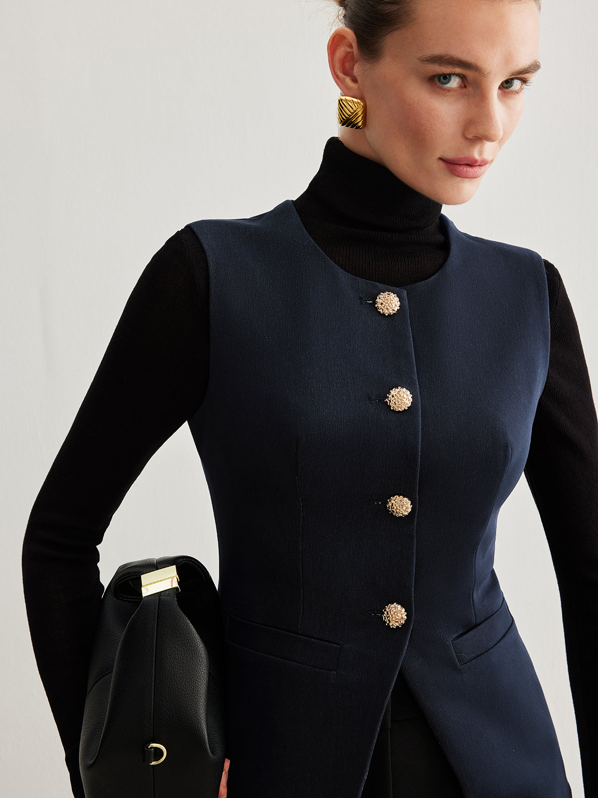 Max | Elegantes Slim Vest mit Knopfdesign