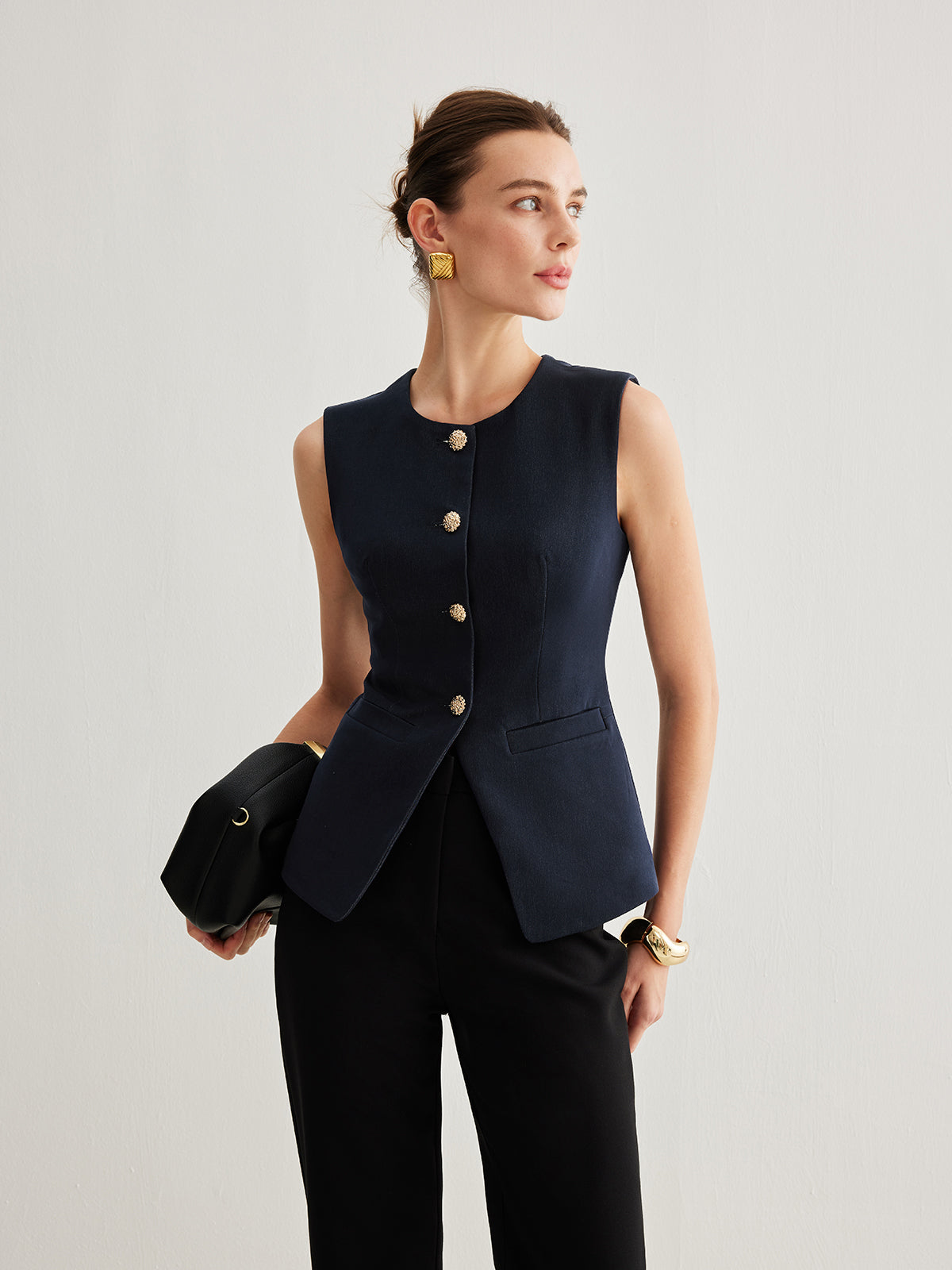 Max | Elegantes Slim Vest mit Knopfdesign