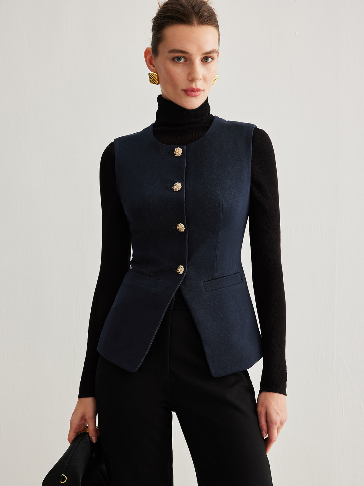 Max | Elegantes Slim Vest mit Knopfdesign