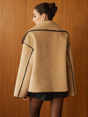 Clara | Eleganter Minky Mantel mit Kontrastbesatz