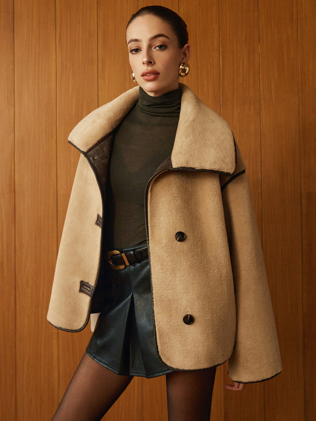 Clara | Eleganter Minky Mantel mit Kontrastbesatz
