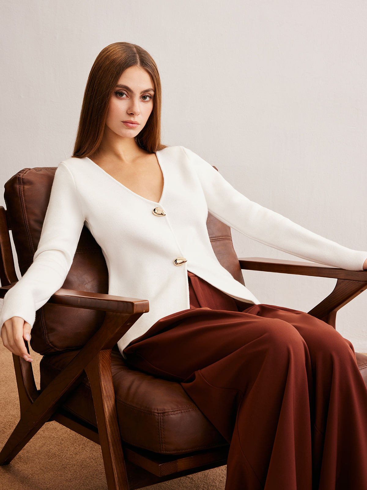 Clara | Eleganter V-Ausschnitt Cardigan mit Waterdrop-Buttons