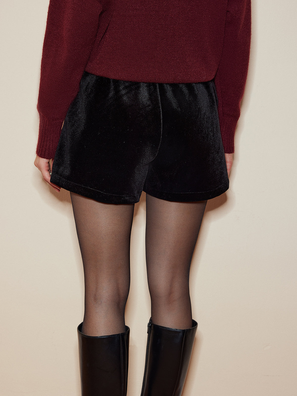 Daria | Elegante Velours Shorts