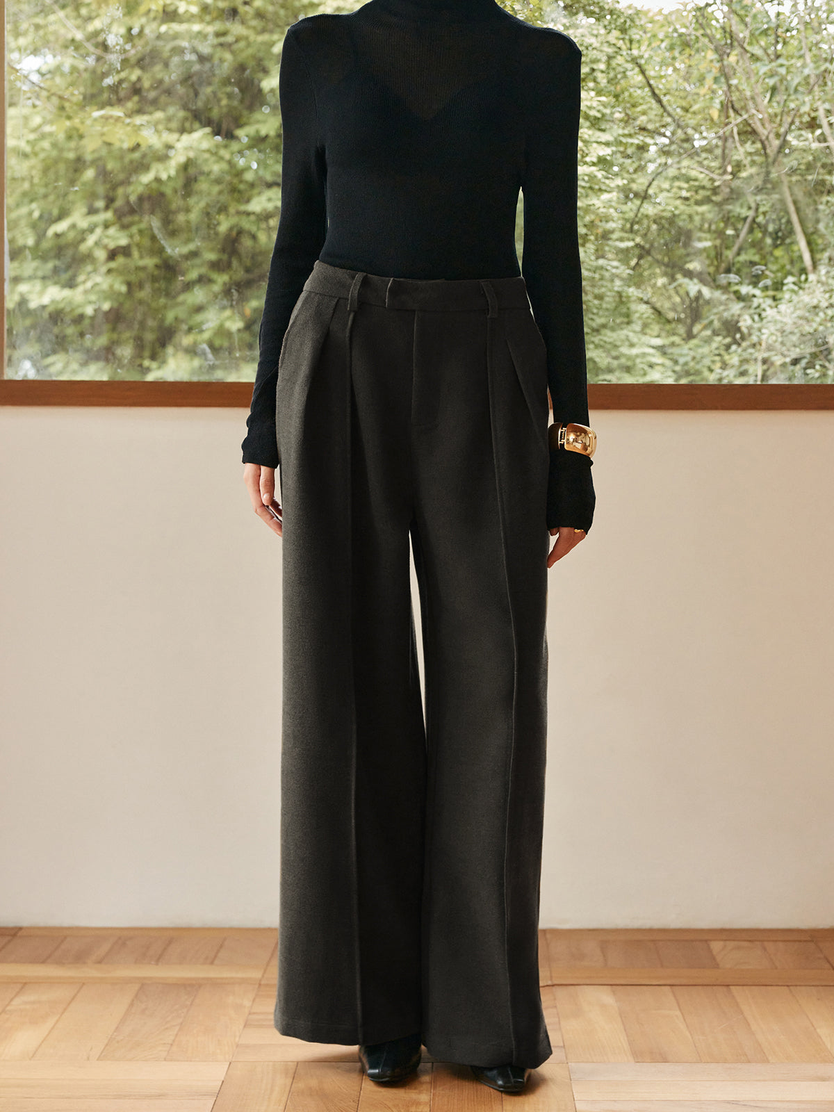 Leonie | Elegante Faltenhose mit weitem Bein