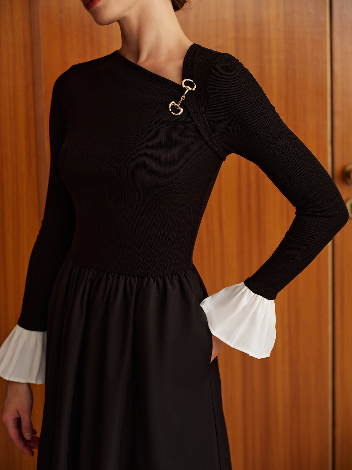 Clara | Rüschendetail Kleid mit Taschen ohne Gürtel