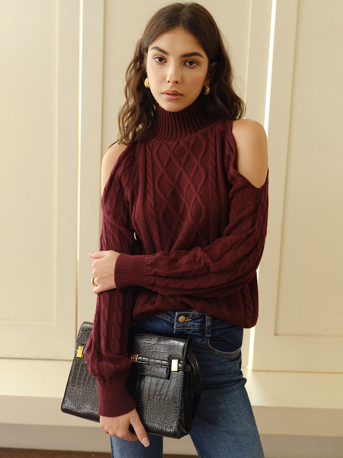 Anna | Eleganter Pullover mit schulterfreien Akzenten