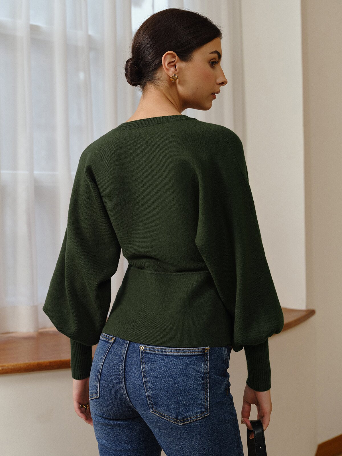 Anna | Elegante Wellenbesatz-Bluse