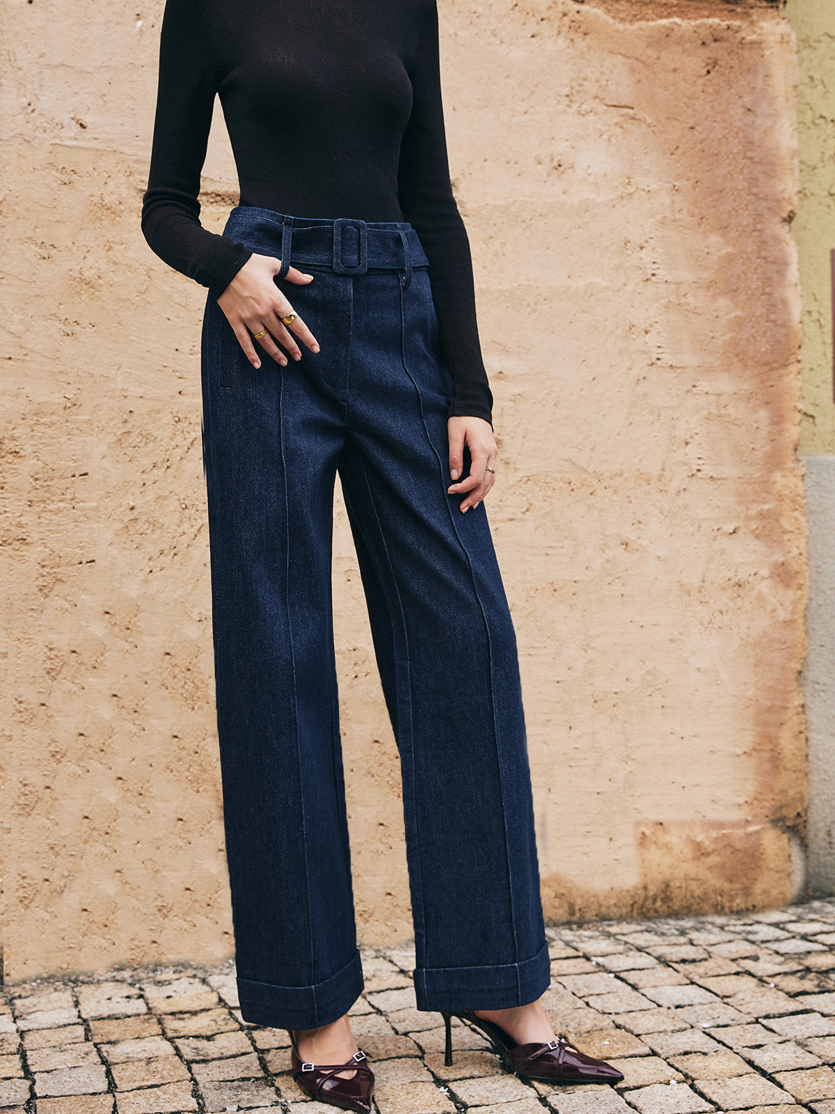 Leonie | Bequeme Gerade Jeans mit Gürtel und Piping