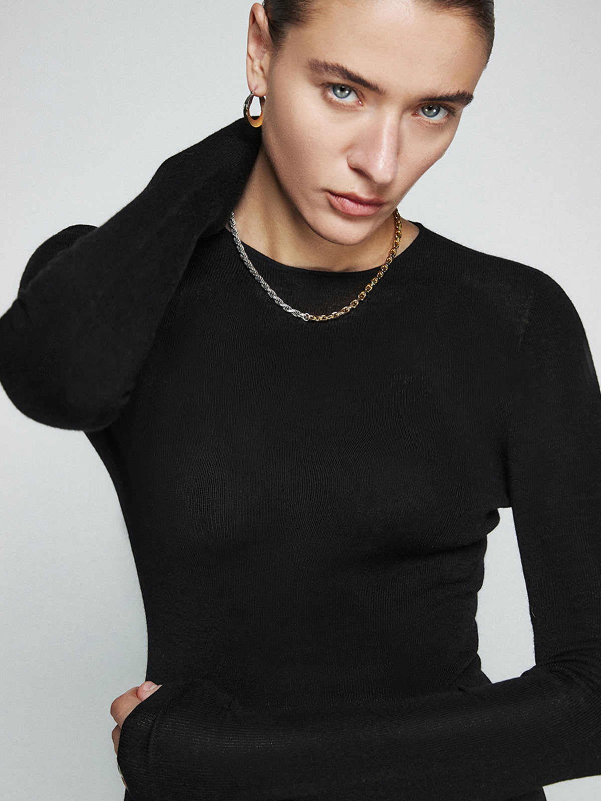 Nora | Minimalistisches Skinny Stricktop aus Wollmischung