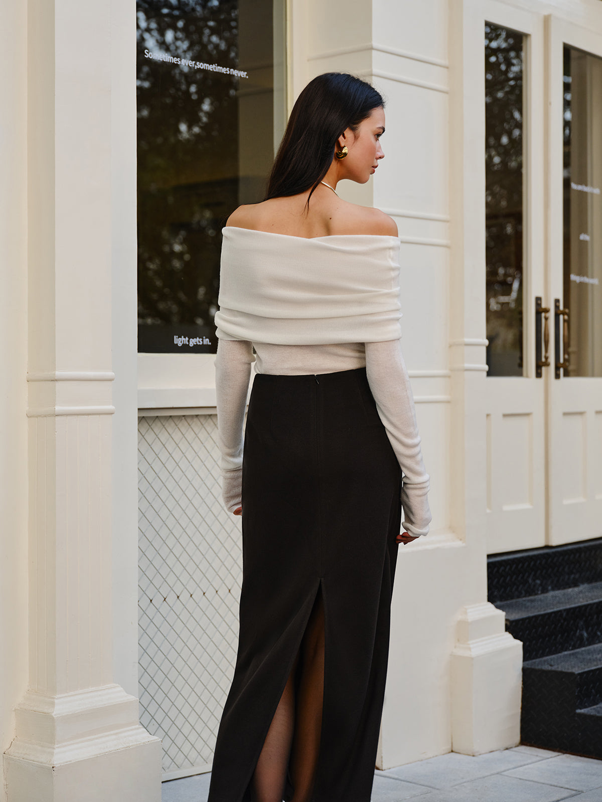 Leonie | Wolle-Mix Oberteil mit Cold-Shoulder und Raffung