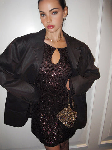 Sophie | Glitzerndes Kleid mit Schlüsselloch-Ausschnitt und Glockenärmeln