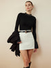 Clara | Schnittelegante Bluse mit Rüsche und Cutout