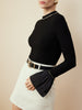 Clara | Schnittelegante Bluse mit Rüsche und Cutout