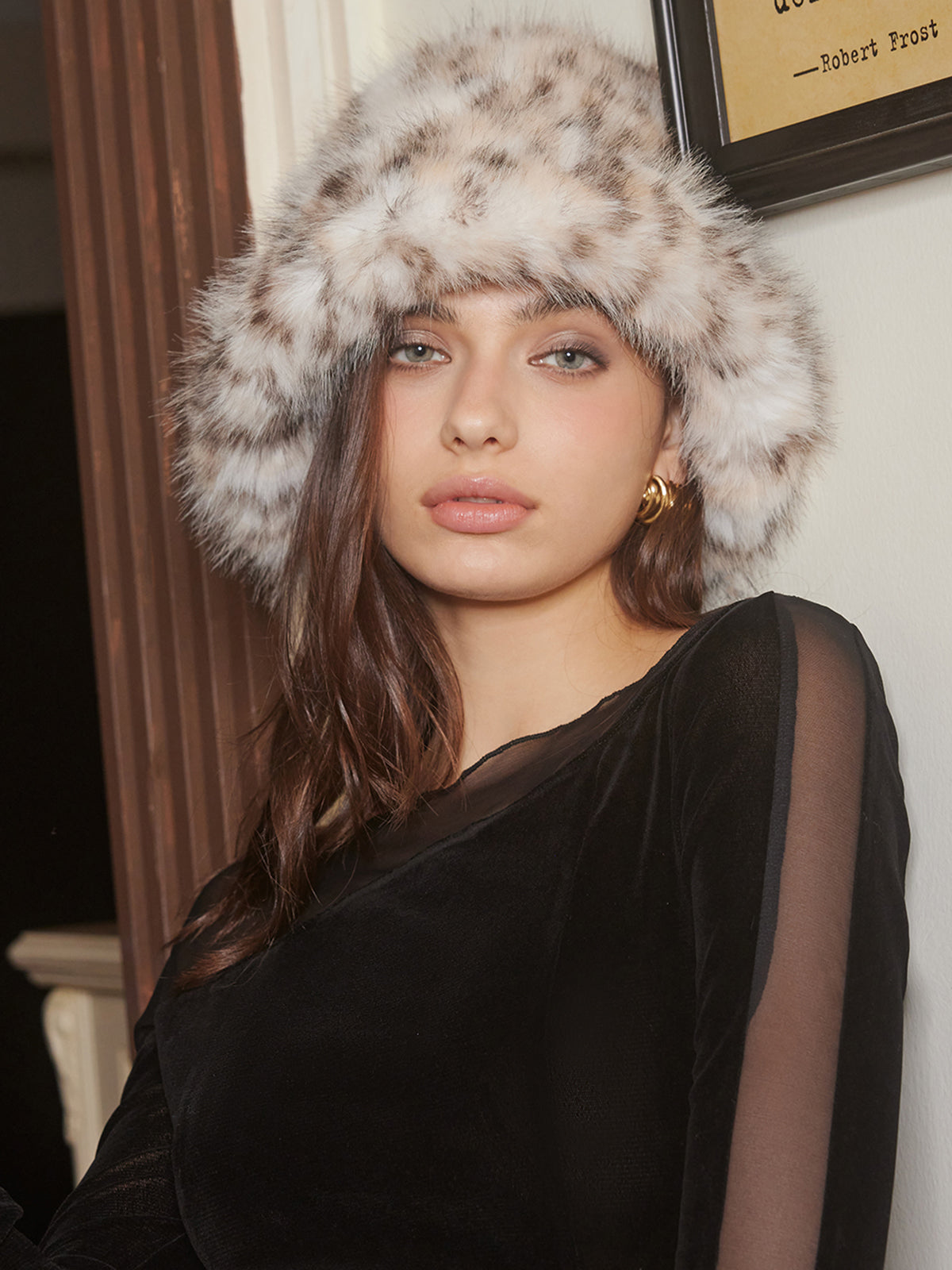 Lena | Plüsch Bucket Hat im Leoparden-Print