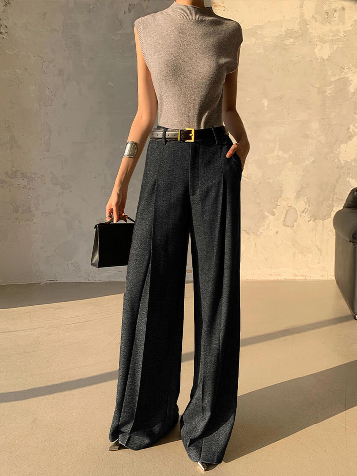 Mia | Hochtaillierte Faltenhose ohne Gürtel