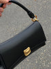 Clara | Baguette Klappe Achselhöhle Tasche