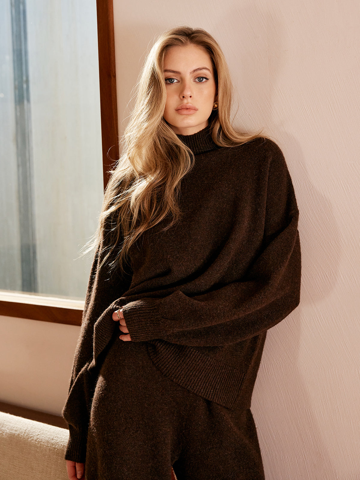 Leonie | Basic-Spitzhals-Shift-Pullover