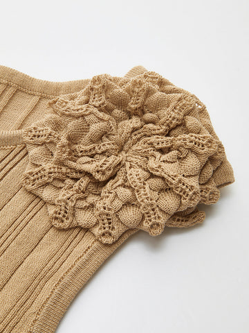 Nina | Elegantes Floralstrick-Top mit Rüsche