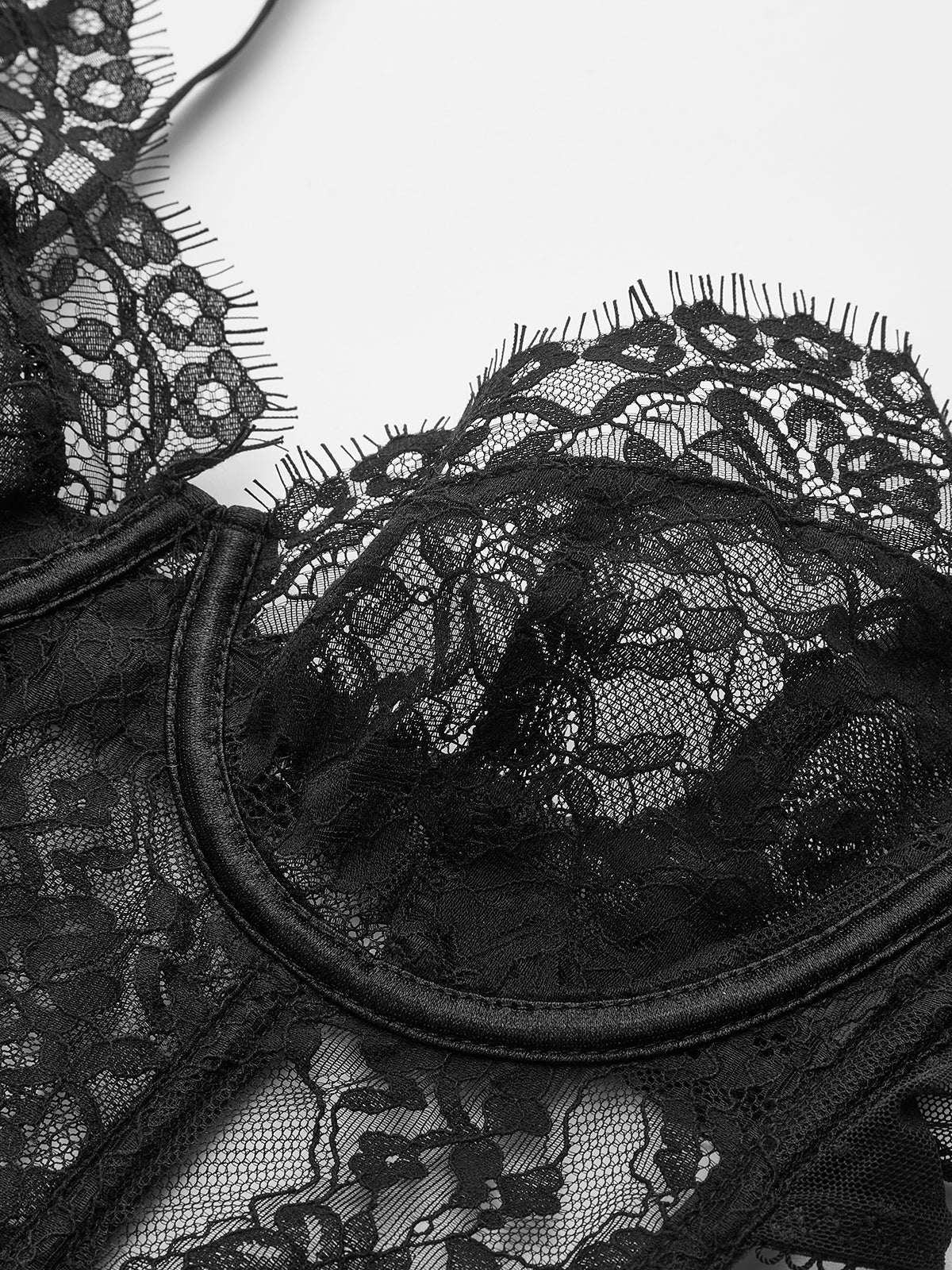 Lucia | Spitzen Crop Top