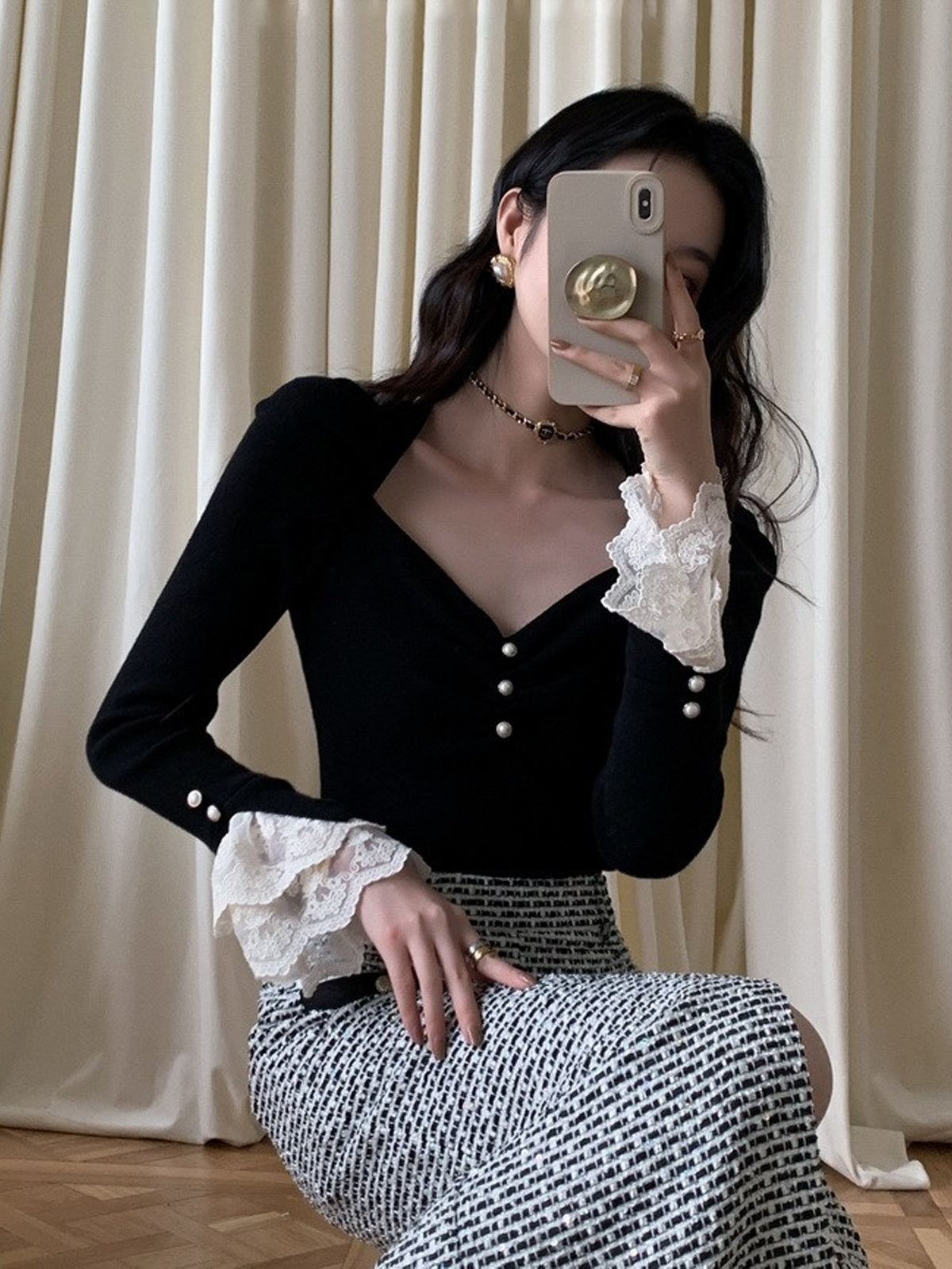 Clara | Stilvoller Pullover mit Spitzenärmeln