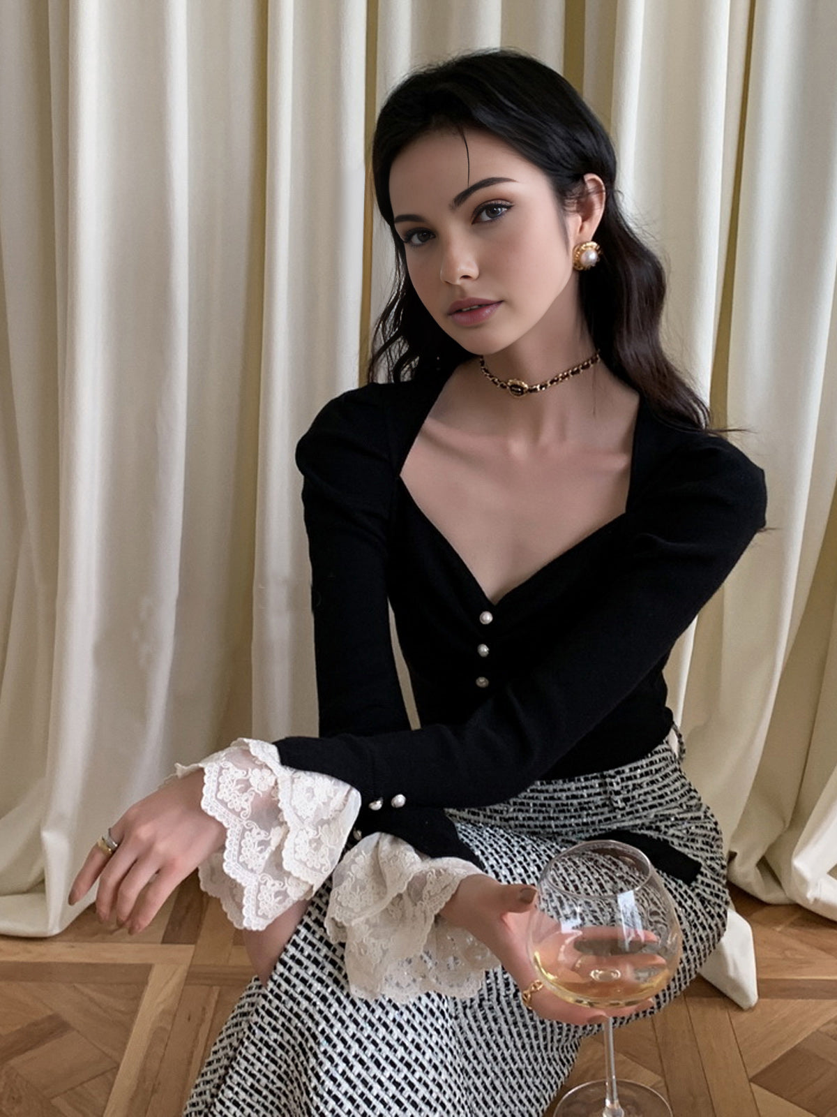 Clara | Stilvoller Pullover mit Spitzenärmeln