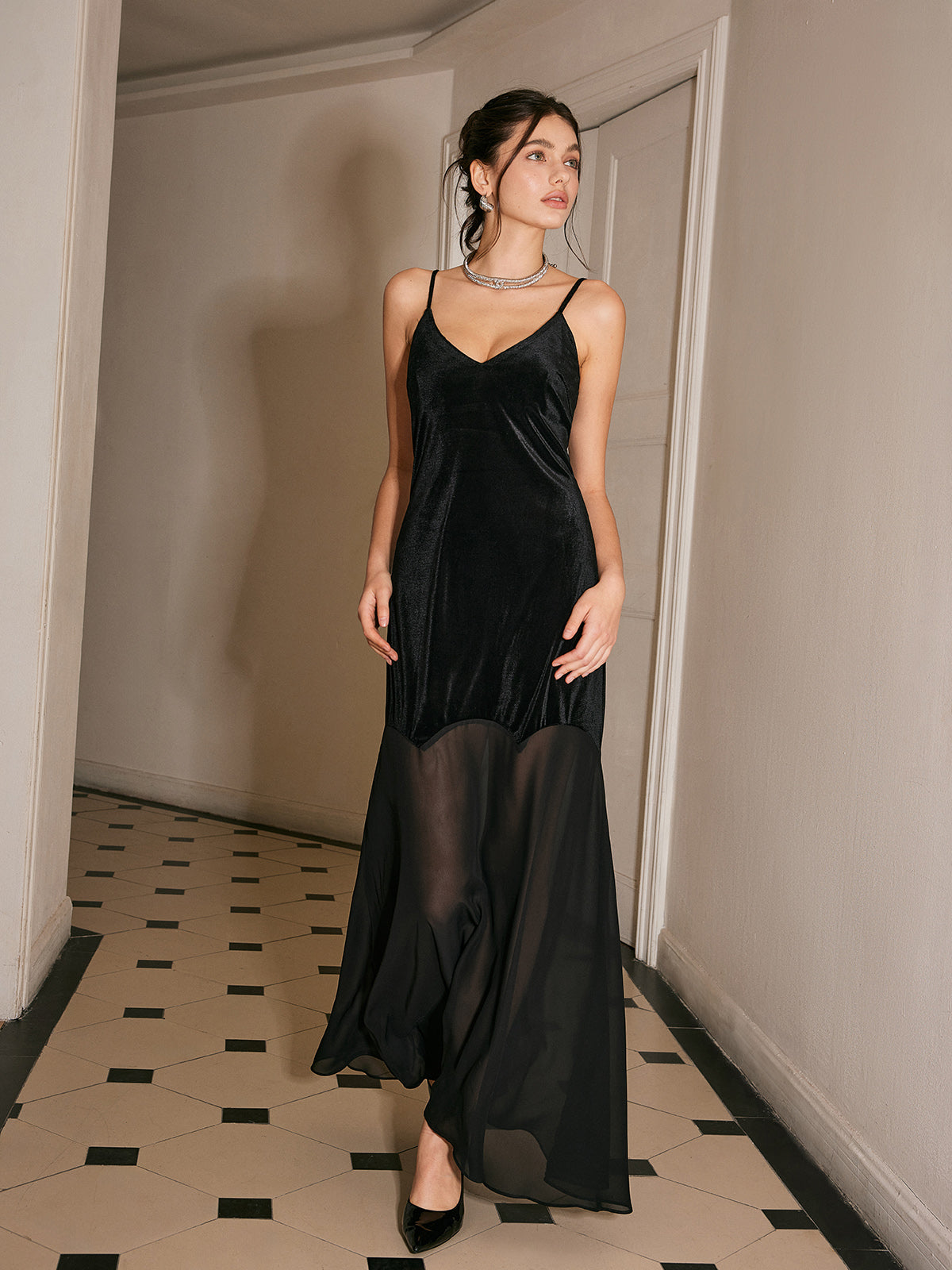 Clara | Chiffon-Hem Velvet Cami Kleid