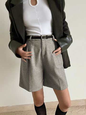 Clara | Elegante Tweed-Bermudashorts mit Gürtel