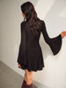 Klara | Strickkleid mit Keyhole-Ausschnitt und Glockenärmeln