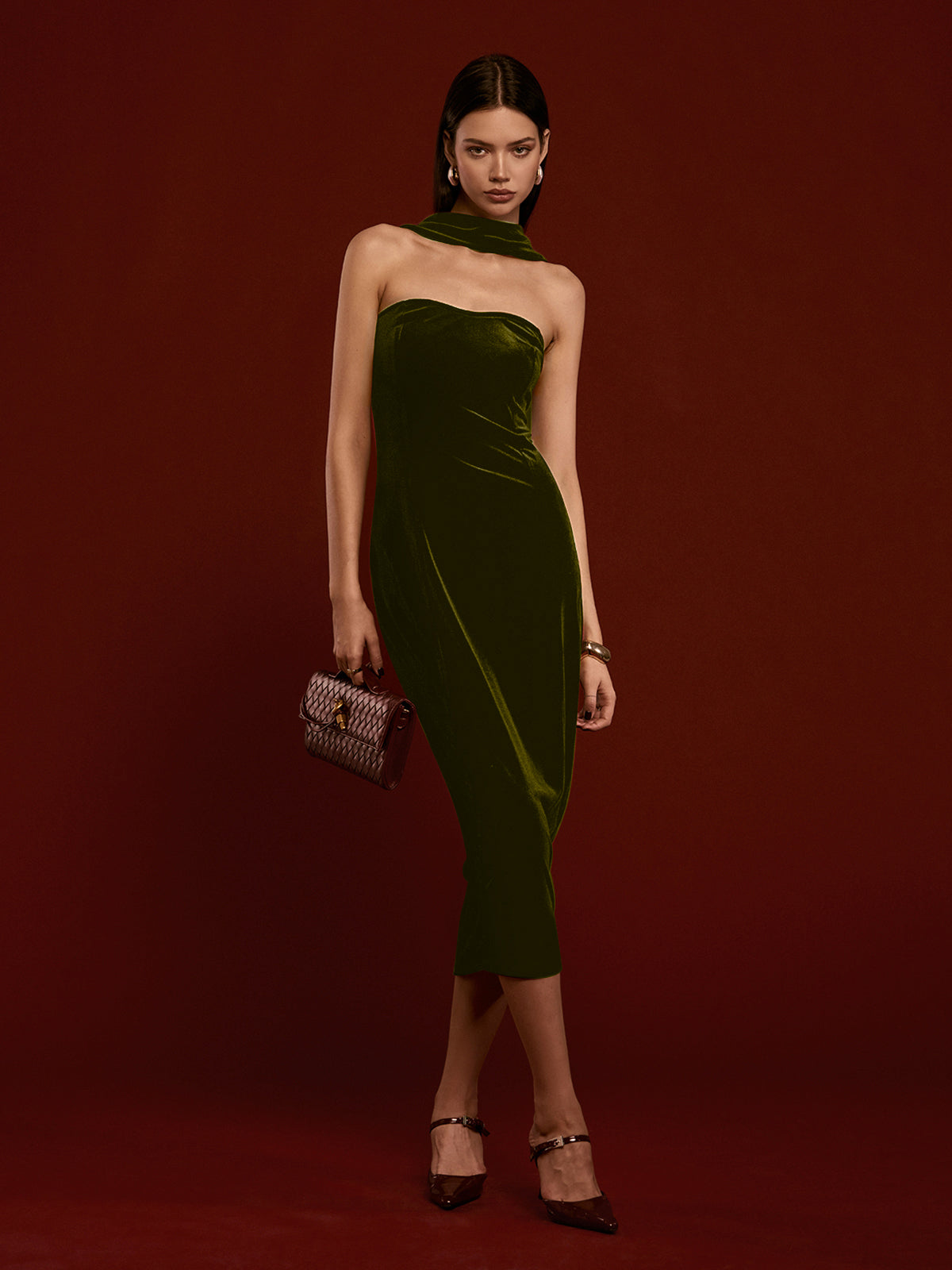 Vivien | Elegantes rückenfreies Samtkleid