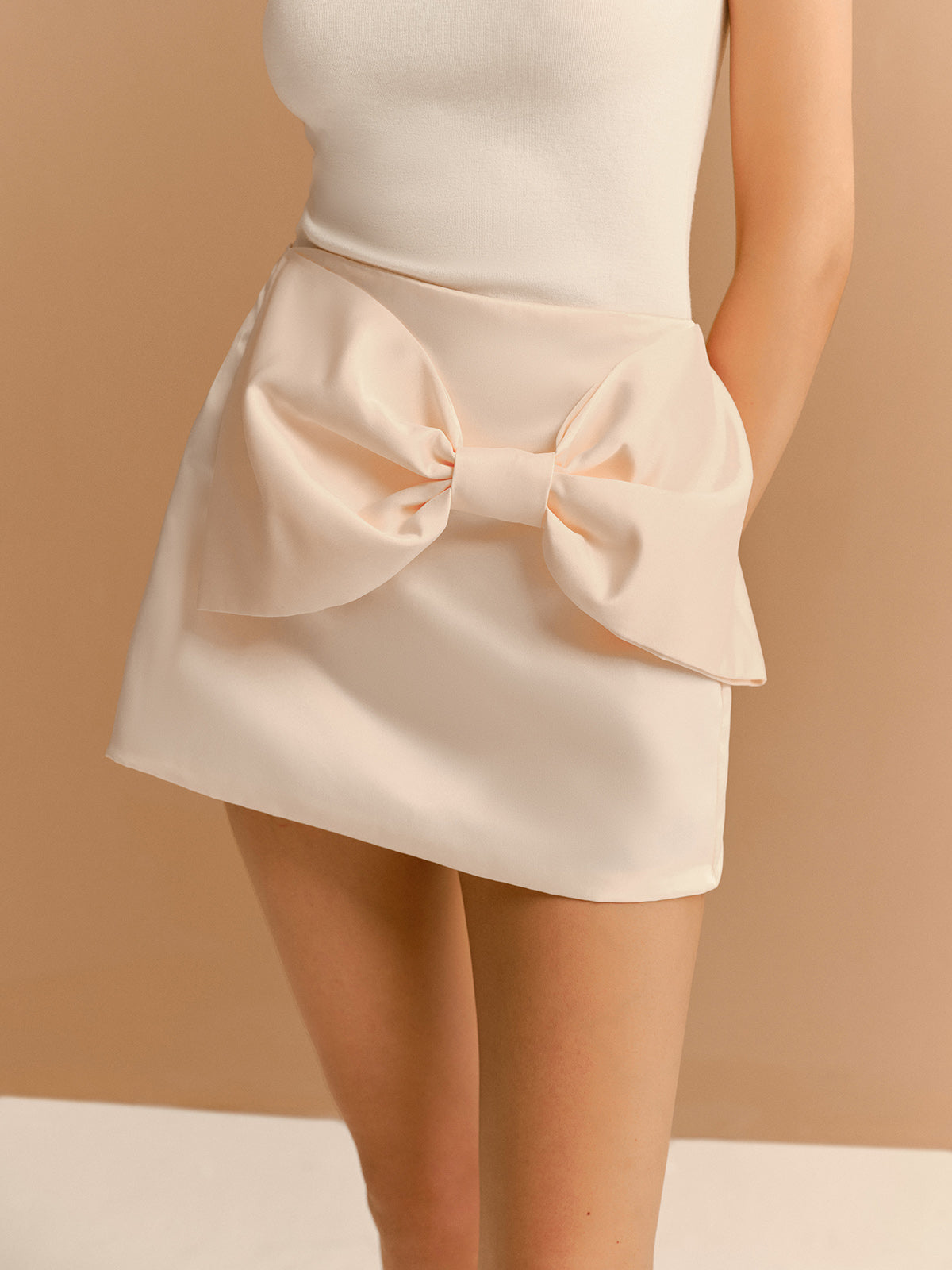 Ella | Verspielter Mid-Waist Rock mit Schleifen-Design