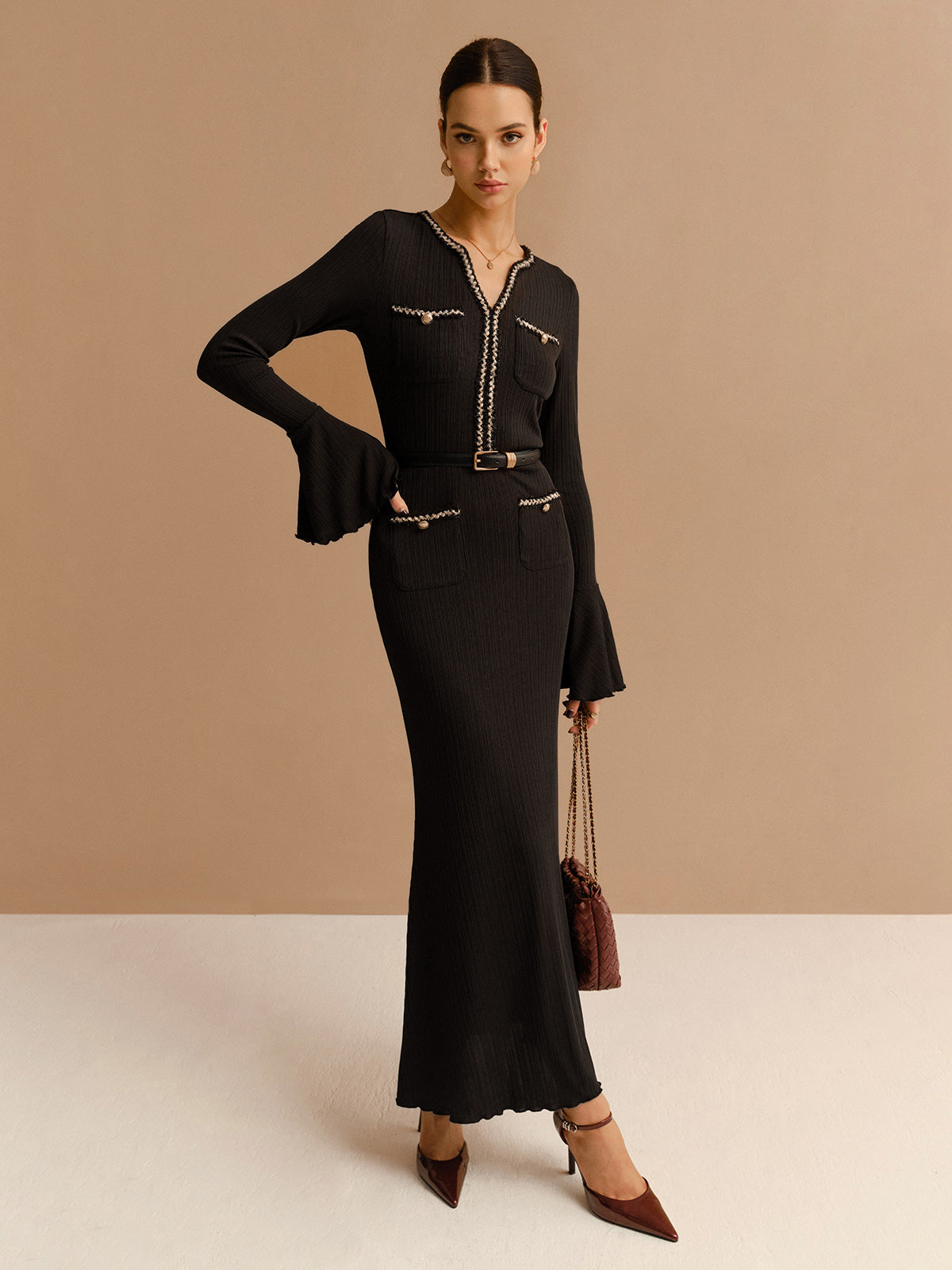 Clara | Elegantes Kleid mit Kontrastbesatz und Rüschendetails