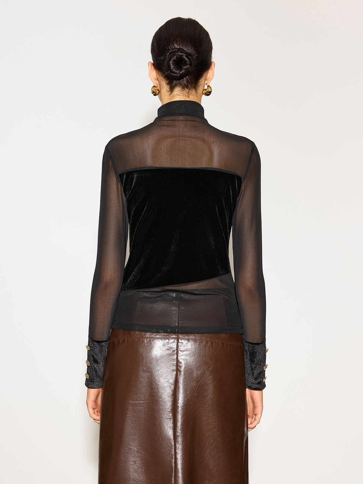 Clara | Samt-Oberteil mit Cutouts und Mesh-Details