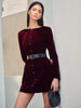 Emilia | Samtiges Knopfkleid mit Gürtel