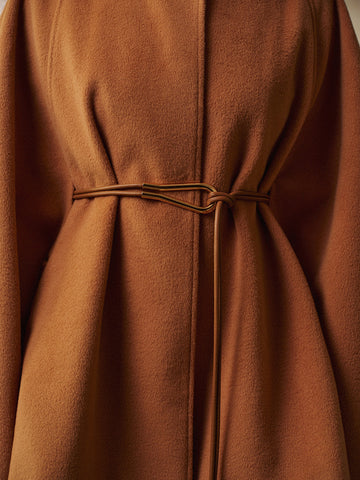 Leon | Eleganter, warmer Umhang mit Stehkragen und Gürtel
