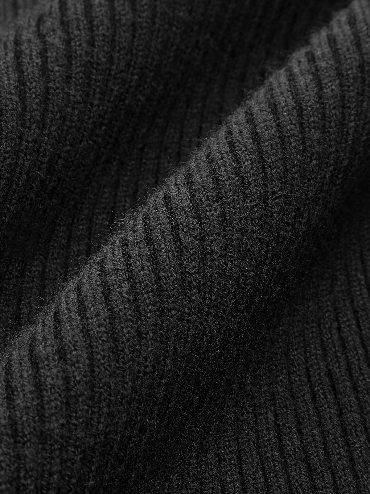 Clara | Minimalistisches Rollkragen-Top aus Feinstrick