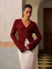 Clara | V-Ausschnitt Spitzenbluse mit Schlitz